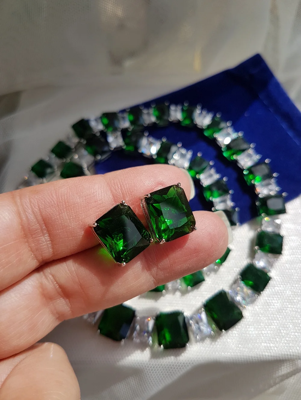 Swarovski Elements Emerald Green Square Solitaire Gemstone Studs Earrings NEW
